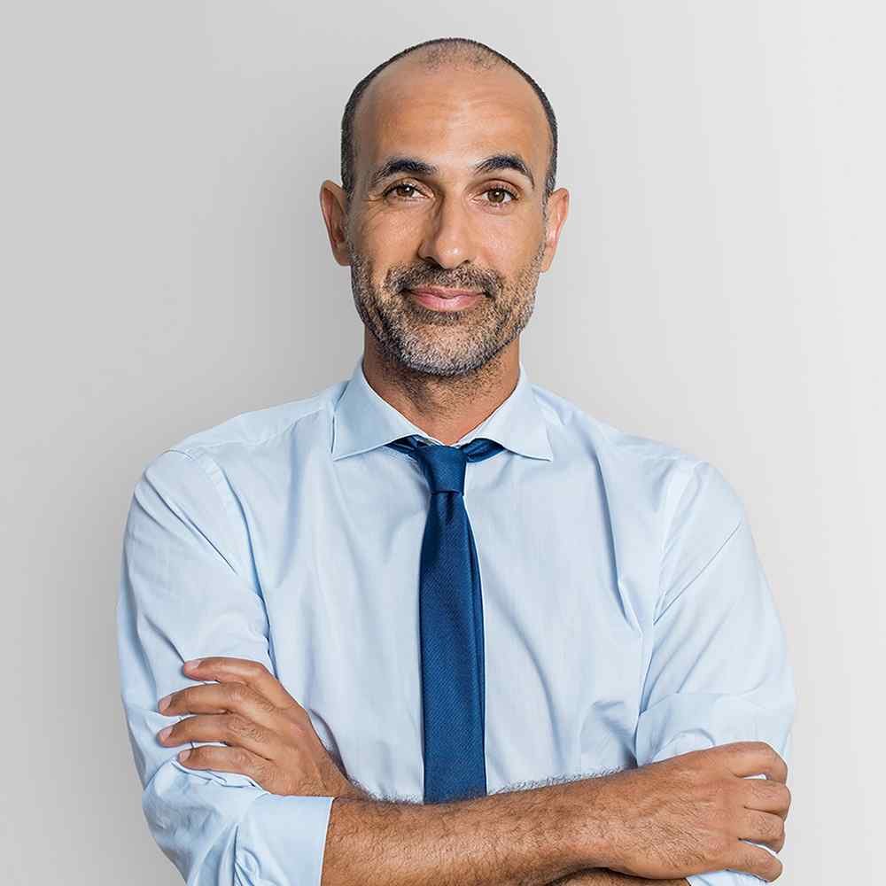 https://artfoliosaudi.com/wp-content/uploads/2020/07/team_05.jpg